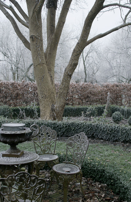 Winterse sfeer in en rond de oude stolpboerderij van J&A Interieurs 4 - Copyright © Brosisprod.nl